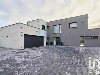 Maison, 386 m²