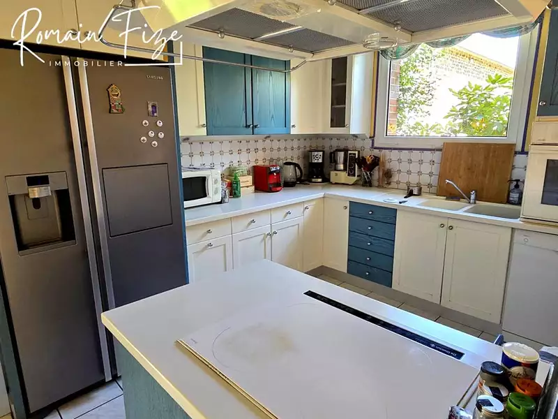Maison, 300 m²