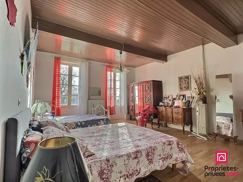 Maison, 210 m²
