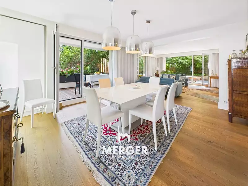 Appartement, 166,56 m²