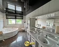 Maison, 297 m²
