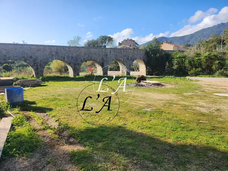 Terrain, 932 m²