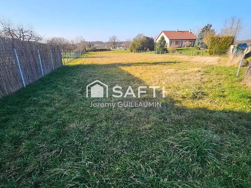 Terrain, 2 052 m²
