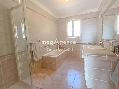 Maison, 131 m²