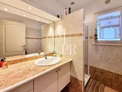 Maison, 215 m²