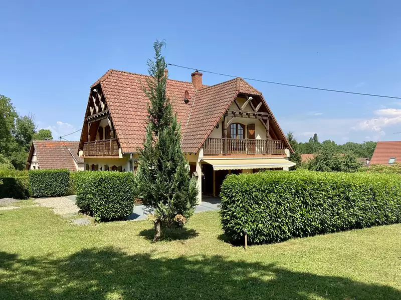 Maison, 243 m²