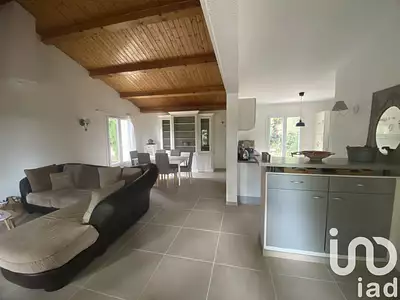 Maison, 122 m²