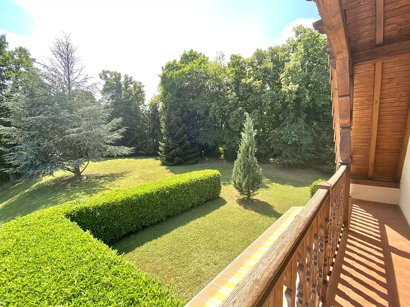 Maison, 243 m²