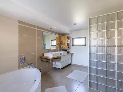 Maison, 186 m²