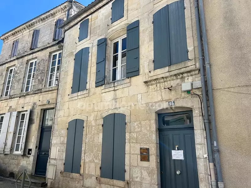 Immeuble, 185 m²