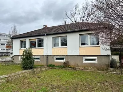 Maison, 92 m²
