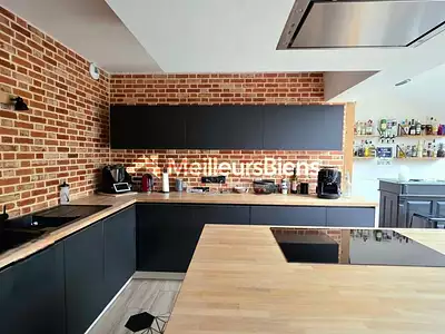Maison, 203 m²