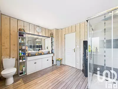 Maison, 302 m²