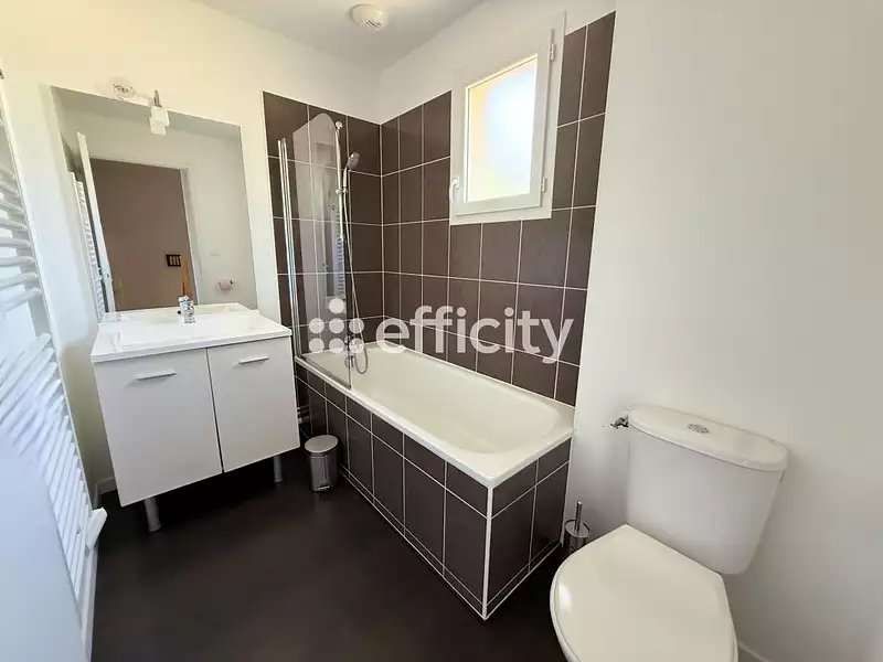 Maison, 56 m²