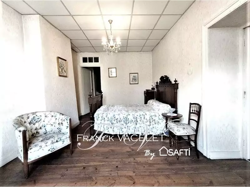 Maison, 165 m²