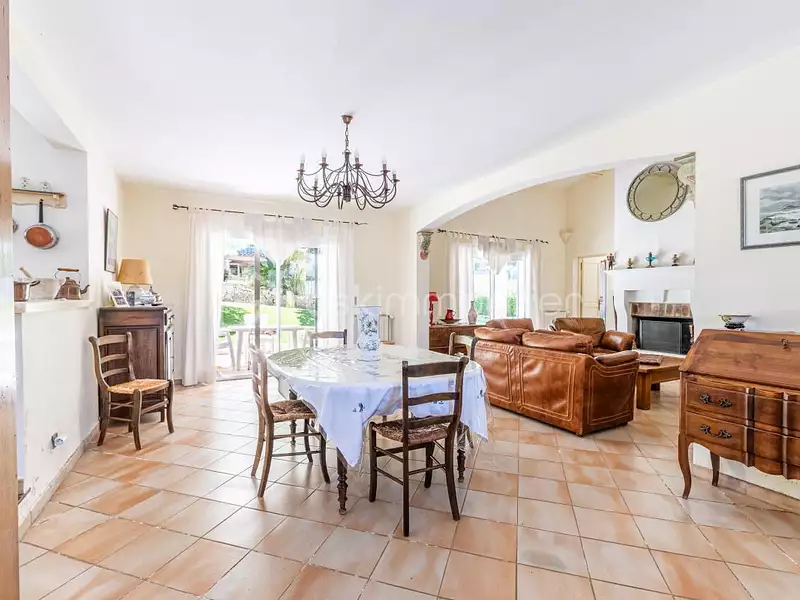 Maison, 160 m²