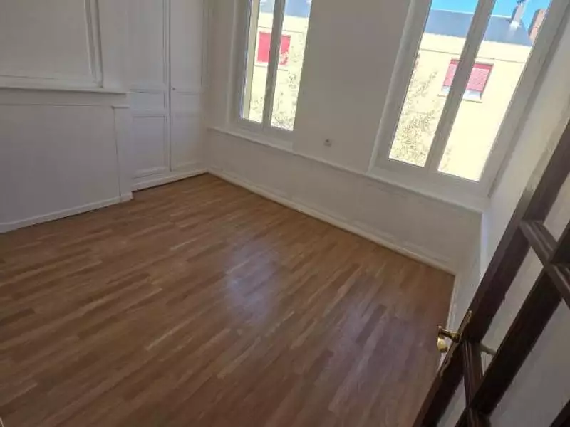 Immeuble, 170 m²