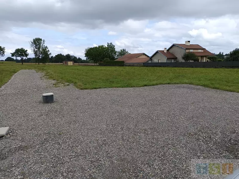 Terrain, 2 114 m²