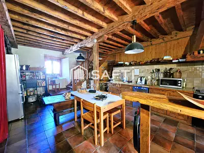 Maison, 280 m²