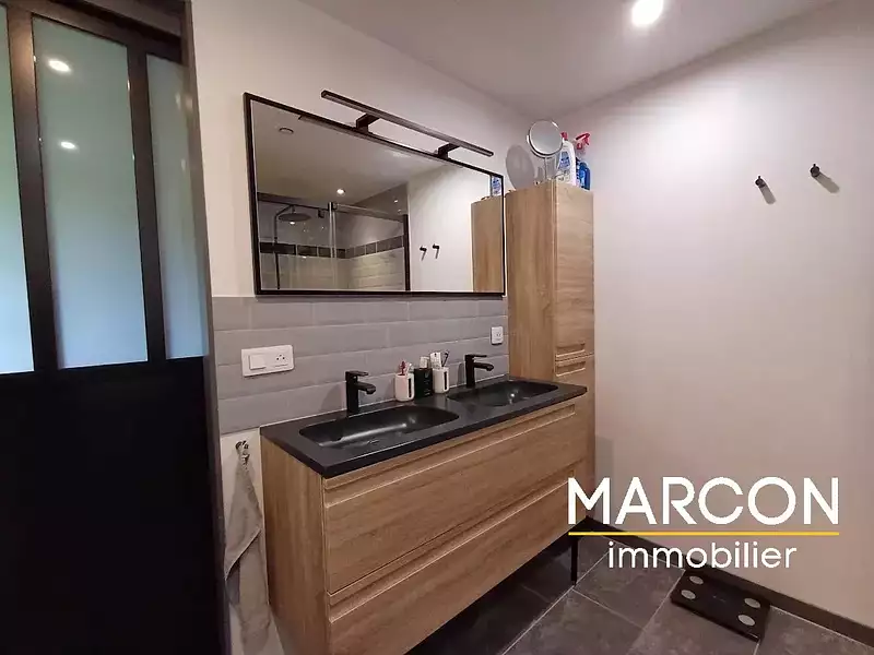 Maison, 179 m²
