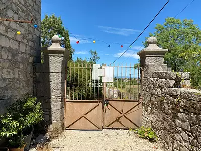 Maison, 235 m²