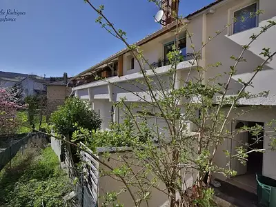 Immeuble, 143 m²