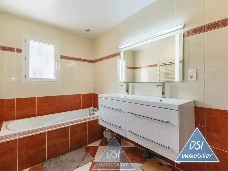 Maison, 130 m²