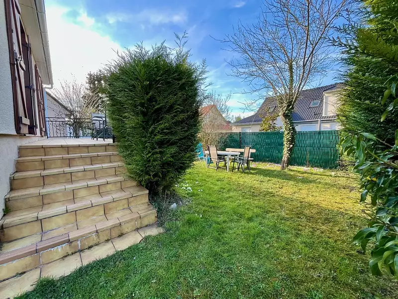 Maison, 102 m²