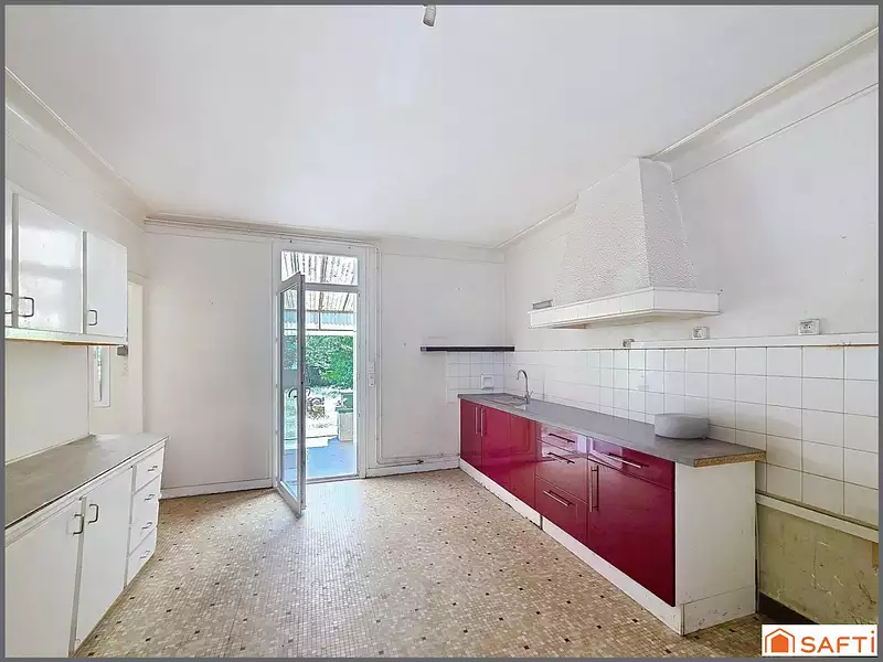 Maison, 168 m²