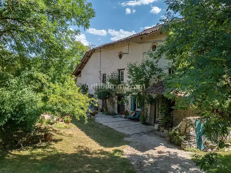 Maison, 185 m²