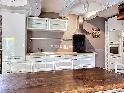 Maison, 225 m²