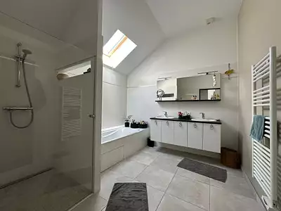 Maison, 253 m²
