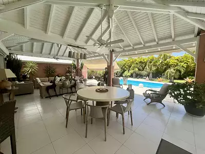 Maison, 180 m²