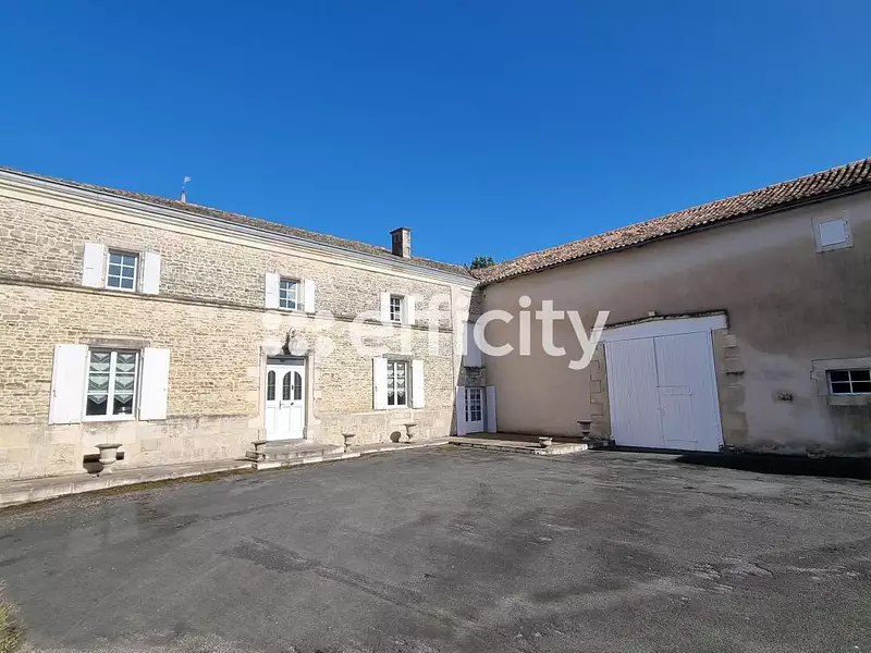 Maison, 206 m²