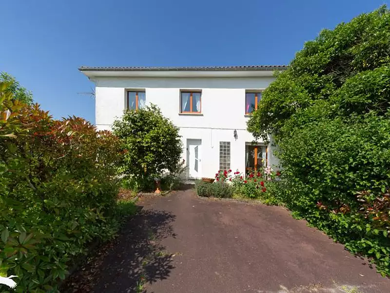 Maison, 174 m²