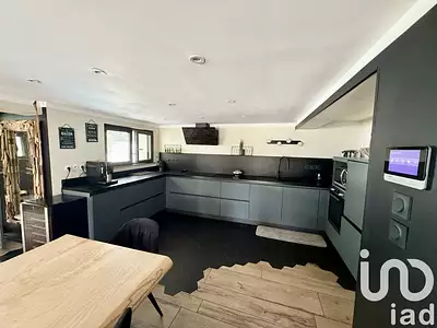 Maison, 203 m²