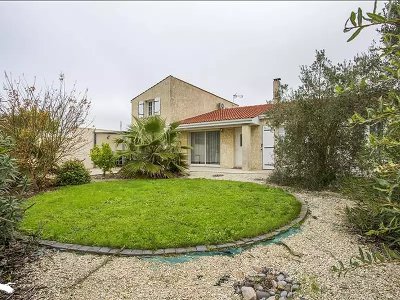 Maison, 165 m²