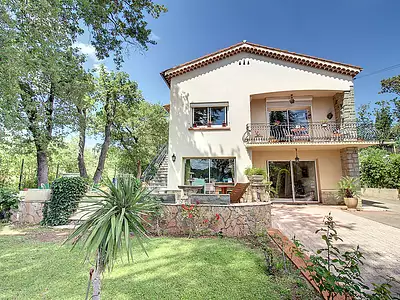 Maison, 335 m²