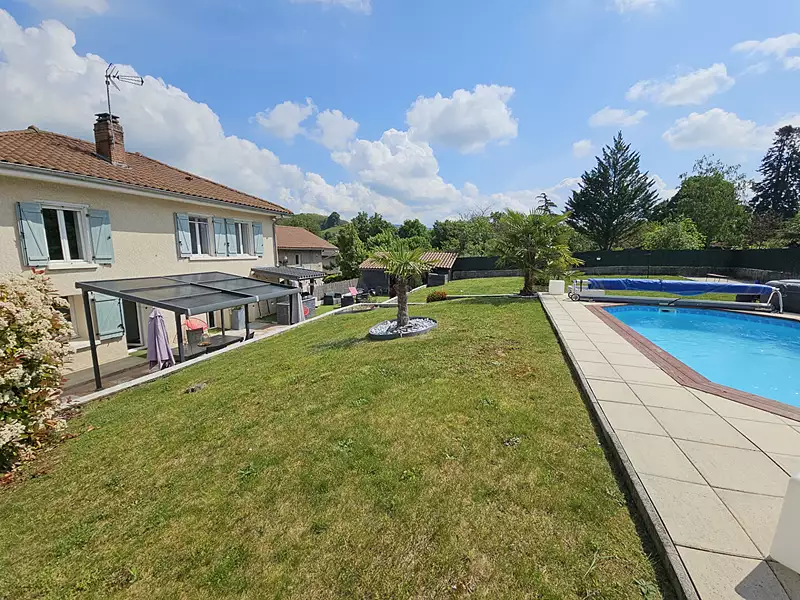 Maison, 200 m²