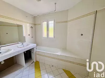 Maison, 197 m²