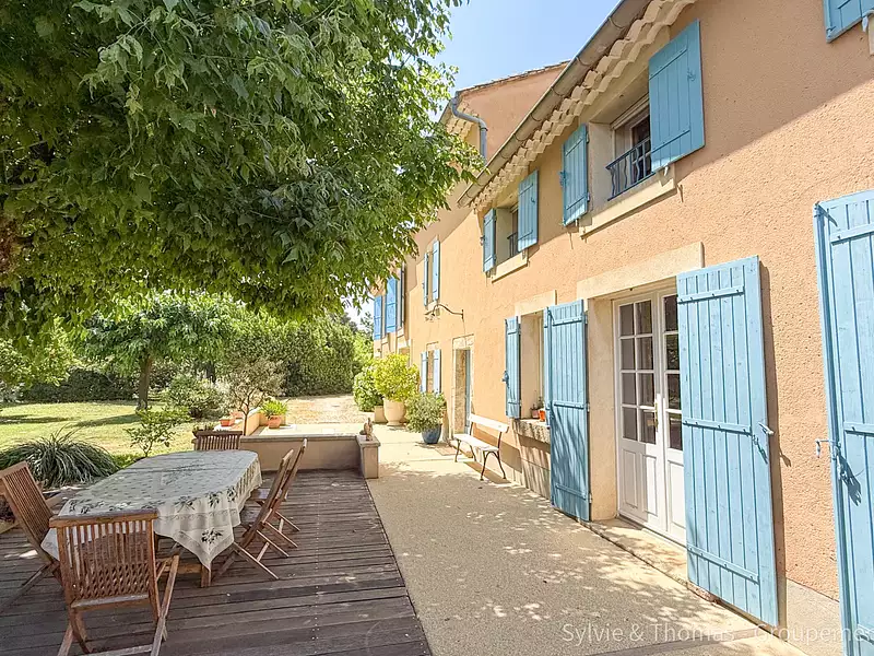 Maison, 326,6 m²