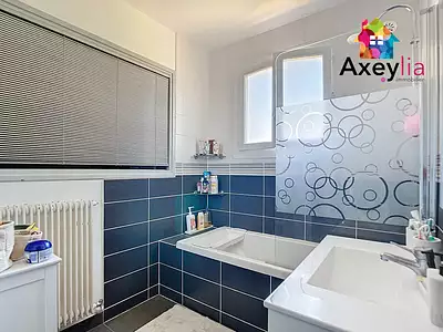 Maison, 313 m²