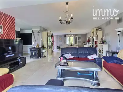 Maison, 117 m²