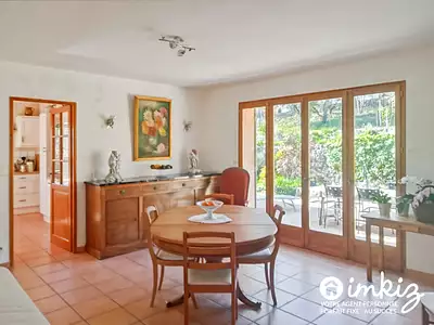 Maison, 220 m²