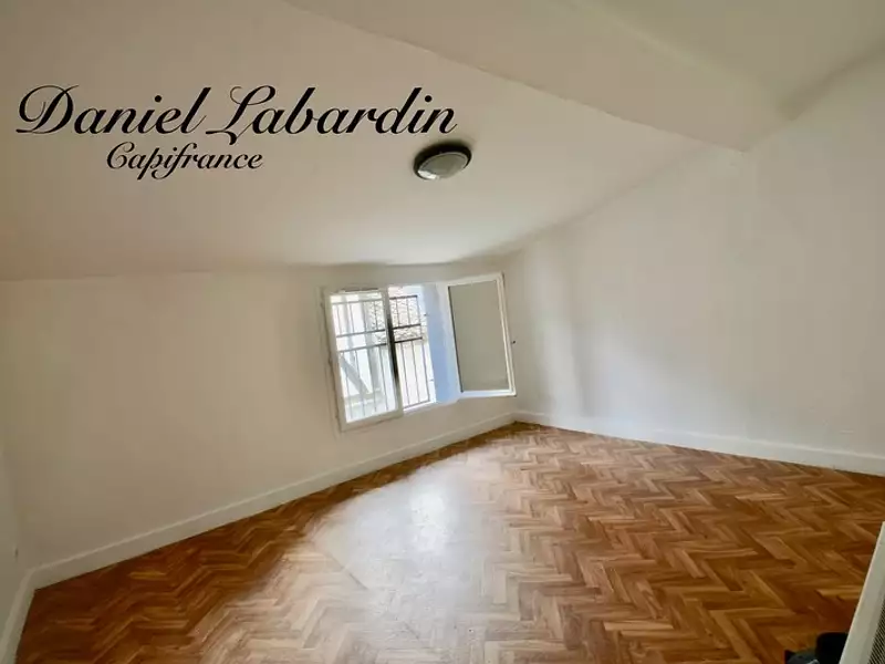 Immeuble, 154 m²