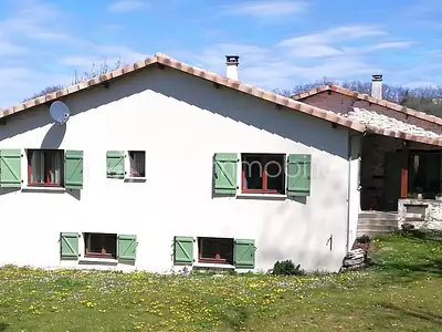Maison, 240 m²