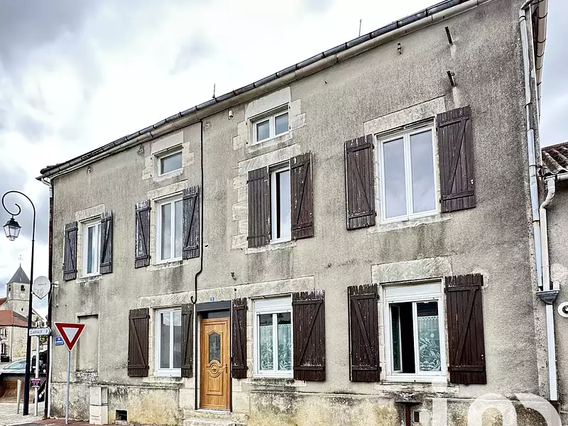 Maison, 285 m²