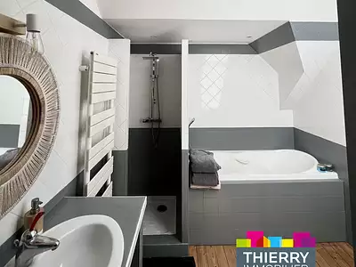 Maison, 280 m²