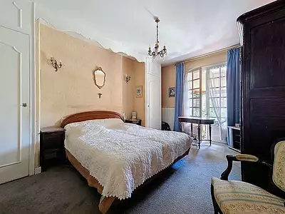 Maison, 245 m²