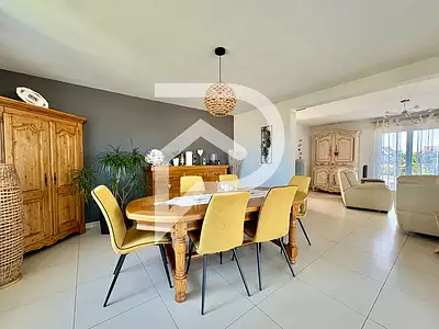 Maison, 184 m²